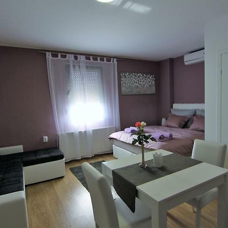 Apartment Mavero-Free Private Parking Zagreb Bagian luar foto