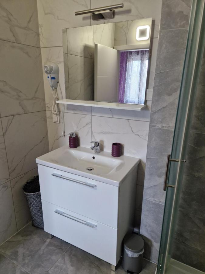 Apartment Mavero-Free Private Parking Zagreb Bagian luar foto