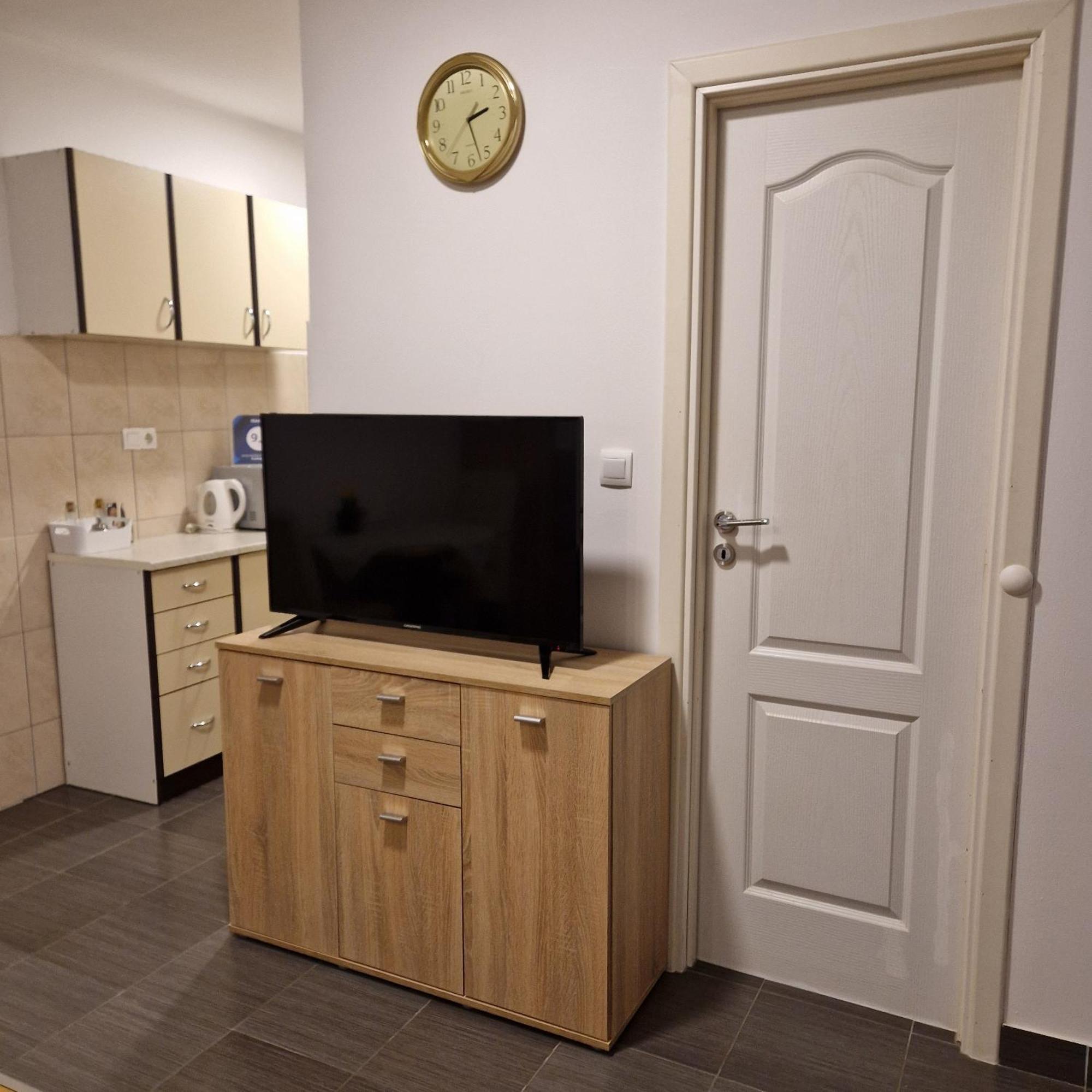 Apartment Mavero-Free Private Parking Zagreb Bagian luar foto