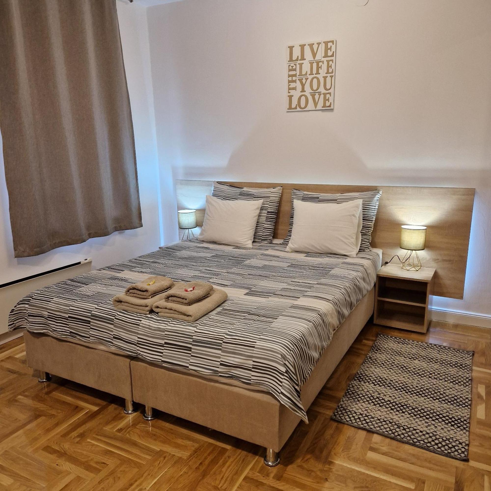 Apartment Mavero-Free Private Parking Zagreb Bagian luar foto