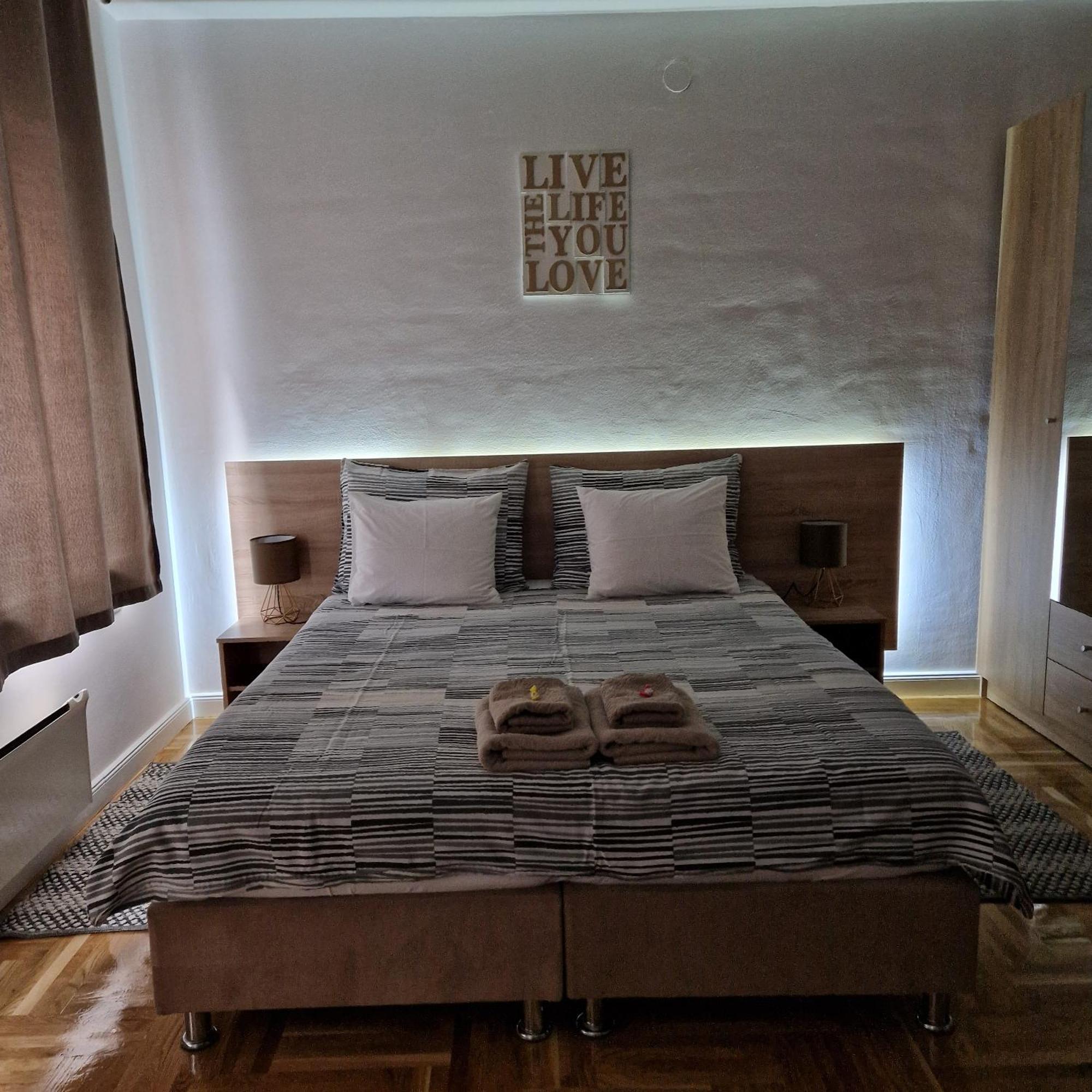 Apartment Mavero-Free Private Parking Zagreb Bagian luar foto